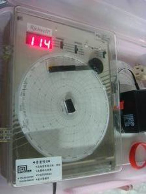 圓盤壓力記錄器：依記錄紙上所顯示之圓曲線來判定是否有漏氣現象，圓曲線經24小時後，在溫度校正下，呈現零壓力衰減 ，即表示沒漏。