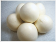 萬華國光饅頭店遵循傳統製造，採用老麵自然發酵過程處理，絕不漂白，嚴禁防腐劑，絕不添加人工甘味劑