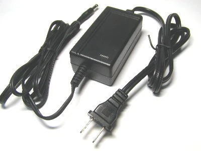 12V/1A 充電器