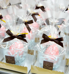 純真彌月彩蛋     NT140  (可搭配巧克力或其它產品組裝成禮盒)