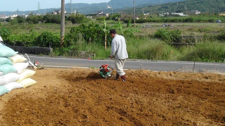 Rotary/Tilling blade of tiller/cultivator/weeder/hand tractor (中耕機/耕耘機)