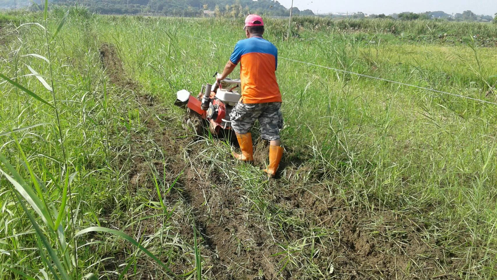 IE-102 除草作業